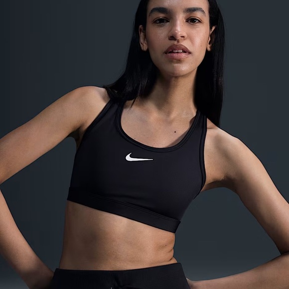 Nike women’s Sports Bra swoosh Size 1X black and white EUC - Picture 1 of 6